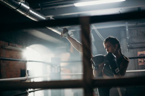 Kickboxen (Anfänger und Profis gemischt)