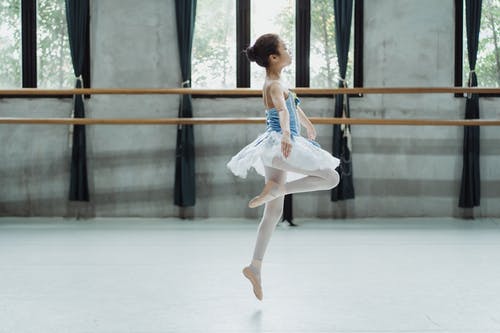Mini Ballerinas für Kinder ab 5 Jahre